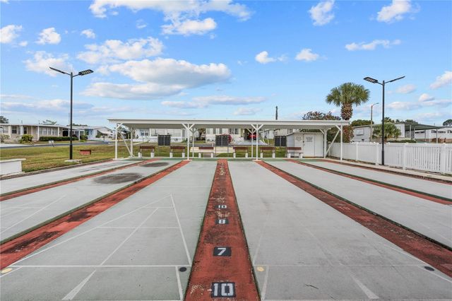 37812 VALENCIA AVENUE, Zephyrhills, FL 33541