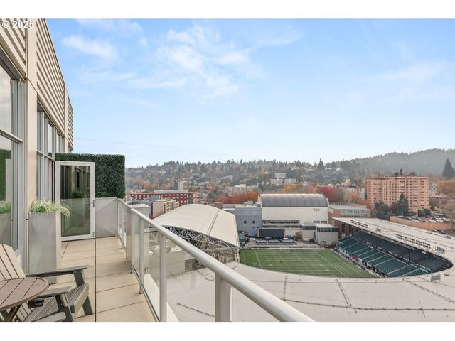 1926 W BURNSIDE St 1602, Portland, OR 97209