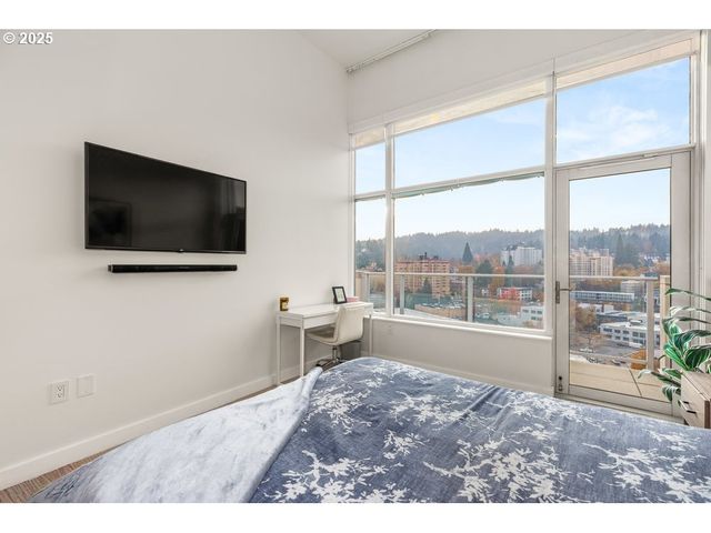 1926 W BURNSIDE St 1602, Portland, OR 97209