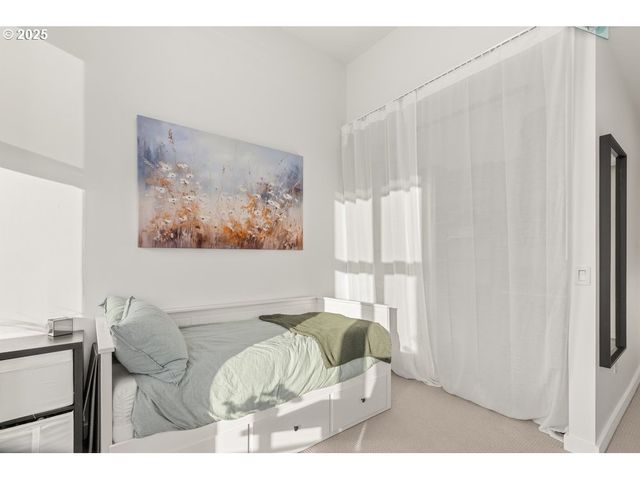 1926 W BURNSIDE St 1602, Portland, OR 97209