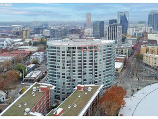 1926 W BURNSIDE St 1602, Portland, OR 97209