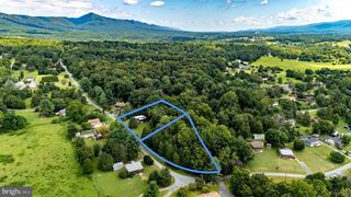 606 RIVERSIDE DR, Luray, VA 22835