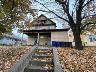 3215 7th Street, Des Moines, IA 50313