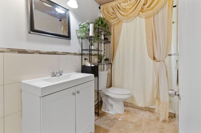 3431 NW 4th Street, Lauderhill, FL 33311