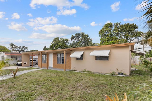3431 NW 4th Street, Lauderhill, FL 33311