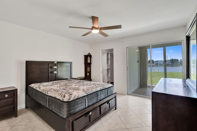 1112 Oakridge 1112, Deerfield Beach, FL 33442