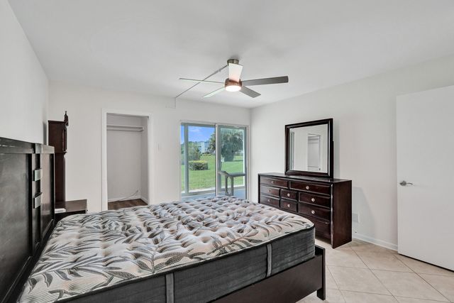 1112 Oakridge 1112, Deerfield Beach, FL 33442