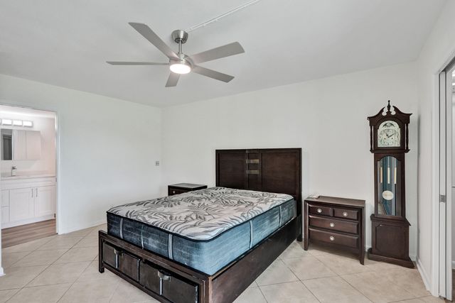 1112 Oakridge 1112, Deerfield Beach, FL 33442