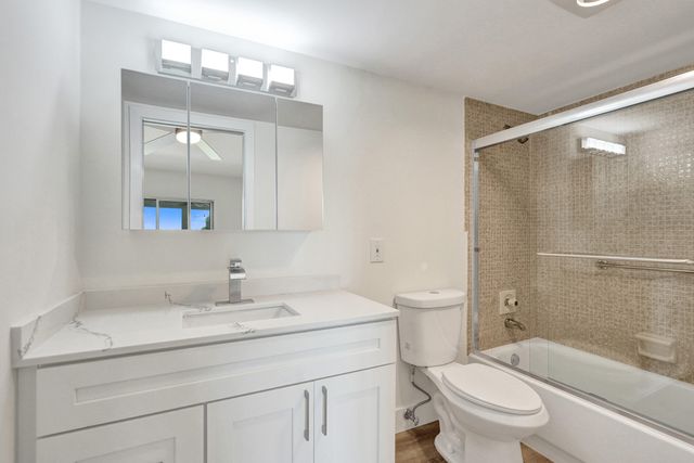 1112 Oakridge 1112, Deerfield Beach, FL 33442