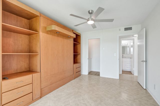 1112 Oakridge 1112, Deerfield Beach, FL 33442