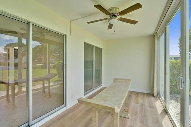 1112 Oakridge 1112, Deerfield Beach, FL 33442