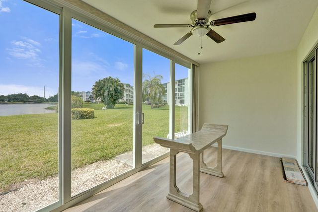 1112 Oakridge 1112, Deerfield Beach, FL 33442