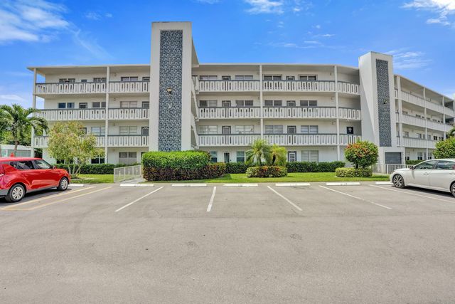 1112 Oakridge 1112, Deerfield Beach, FL 33442