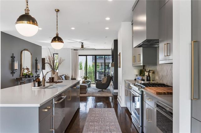 452 Plateau Place NW, Atlanta, GA 30309