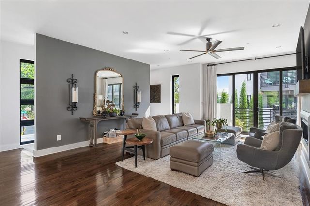 452 Plateau Place NW, Atlanta, GA 30309