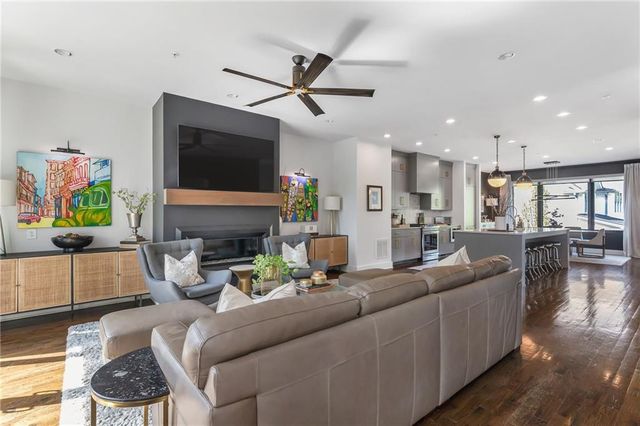 452 Plateau Place NW, Atlanta, GA 30309