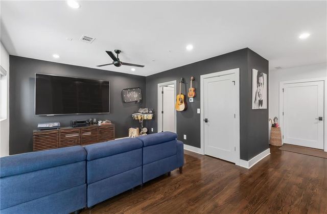 452 Plateau Place NW, Atlanta, GA 30309