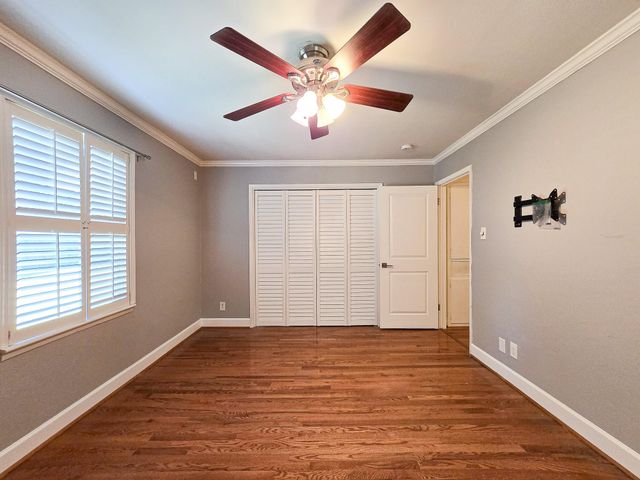9507 Meadowbriar Lane, Houston, TX 77063