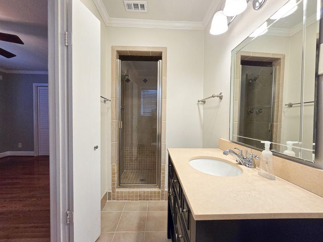 9507 Meadowbriar Lane, Houston, TX 77063