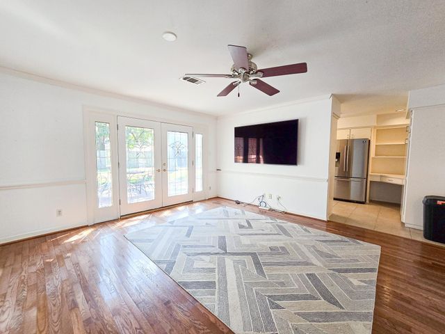 9507 Meadowbriar Lane, Houston, TX 77063