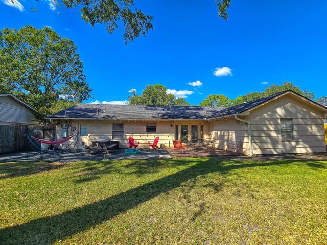 9507 Meadowbriar Lane, Houston, TX 77063