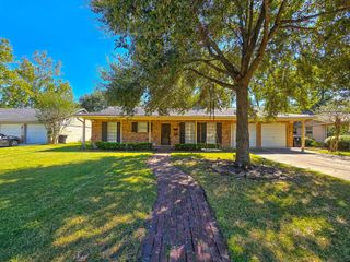 9507 Meadowbriar Lane, Houston, TX 77063