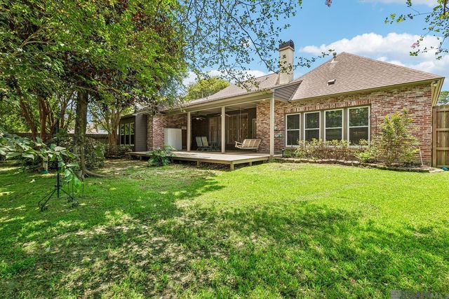 17847 Pecan Shadows Dr, Baton Rouge, LA 70810
