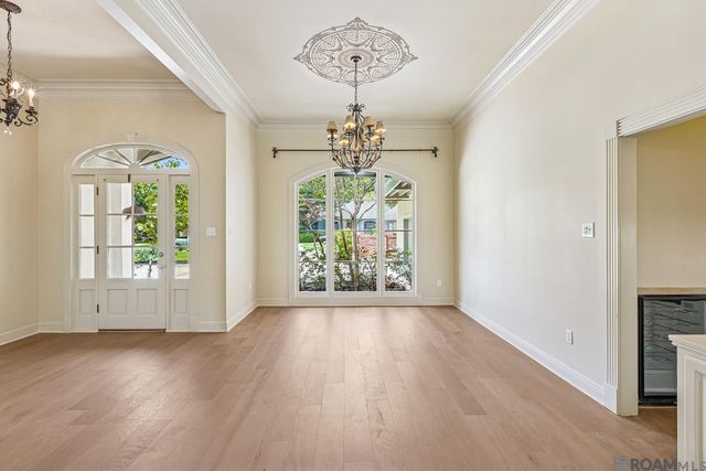 17847 Pecan Shadows Dr, Baton Rouge, LA 70810