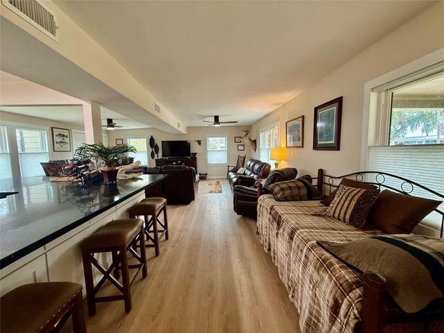 302444 Plantation, Damon, TX 77430