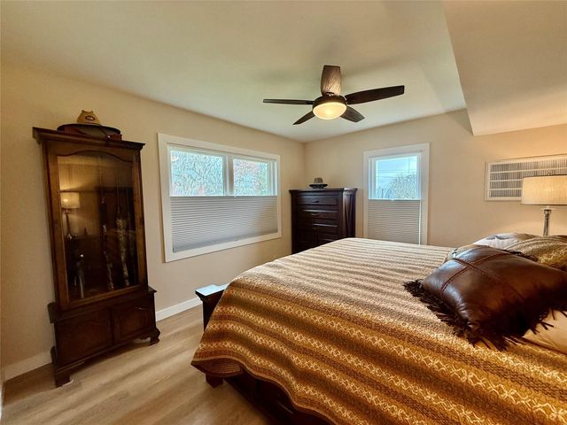 302444 Plantation, Damon, TX 77430