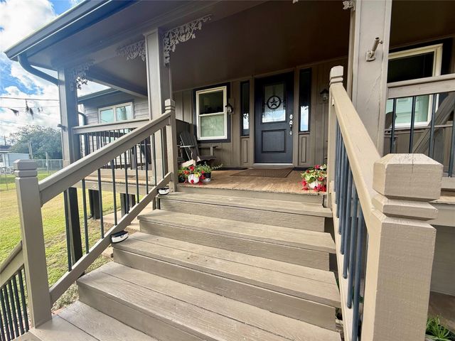 302444 Plantation, Damon, TX 77430