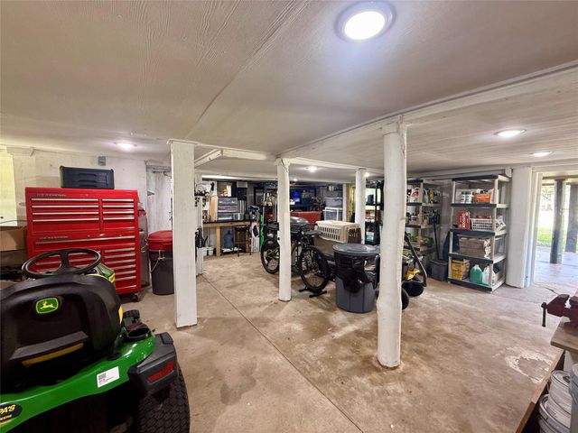 302444 Plantation, Damon, TX 77430