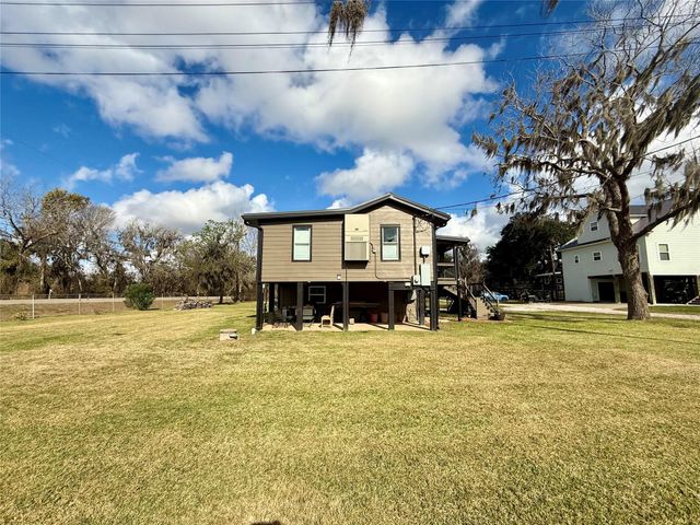 302444 Plantation, Damon, TX 77430