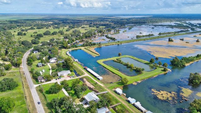 302444 Plantation, Damon, TX 77430