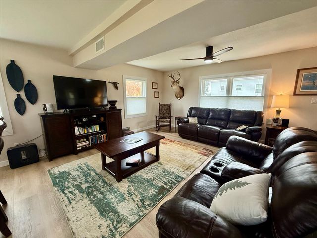 302444 Plantation, Damon, TX 77430