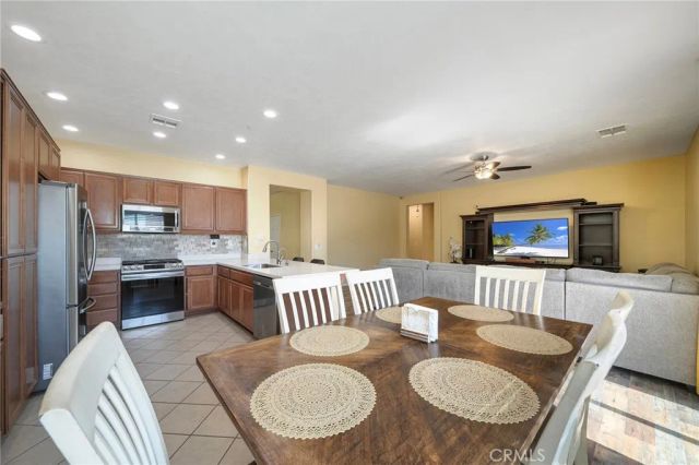 13427 Cypress, Victorville, CA 92395