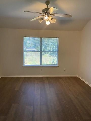 2926 Loganberry Park Lane, Houston, TX 77014