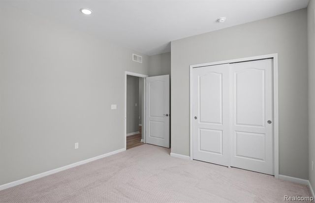 50696 Crusader Drive, Macomb, MI 48042