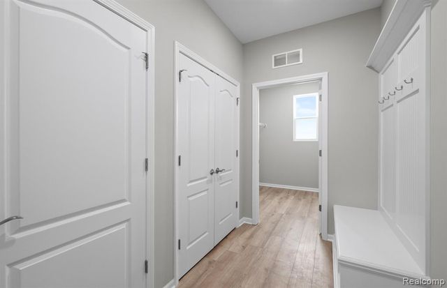 50696 Crusader Drive, Macomb, MI 48042