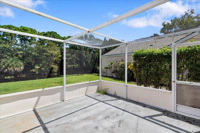 1007 Island Manor Drive, Greenacres, FL 33413