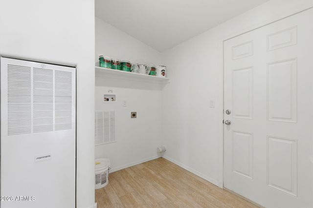 20901 E Park View Lane, Cordes Lakes, AZ 86333