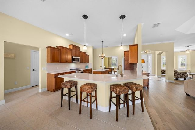5092 NE 81ST BOULEVARD, Wildwood, FL 34785