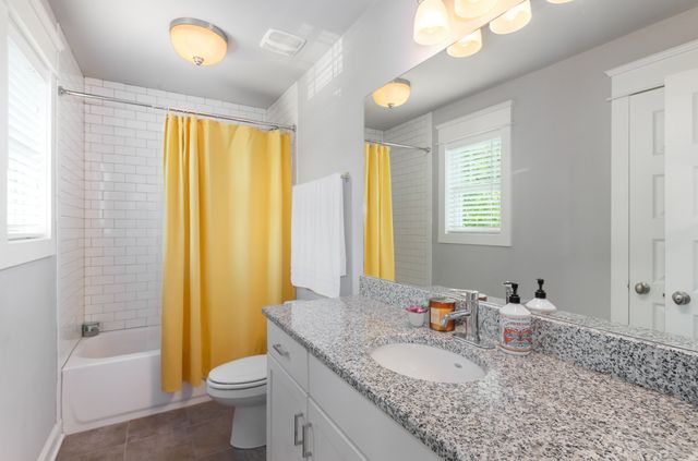 713 Groves Park Rd, Nashville, TN 37206