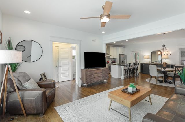 713 Groves Park Rd, Nashville, TN 37206