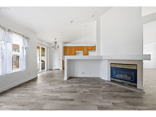 1230 Rupp St, Eugene, OR 97402