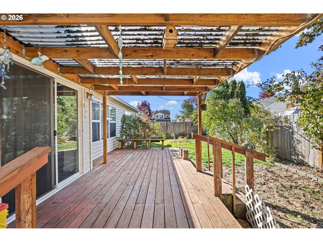 1230 Rupp St, Eugene, OR 97402