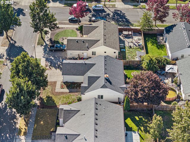 1230 Rupp St, Eugene, OR 97402