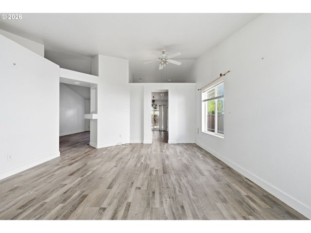 1230 Rupp St, Eugene, OR 97402