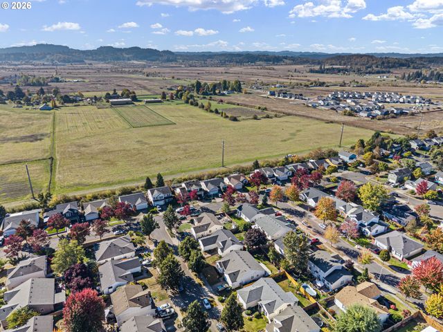 1230 Rupp St, Eugene, OR 97402