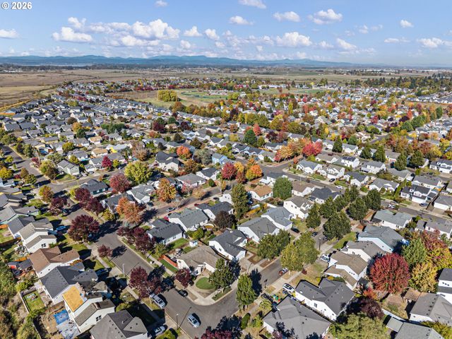 1230 Rupp St, Eugene, OR 97402